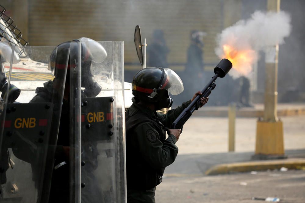 Continúan las protestas contra Maduro en Venezuela