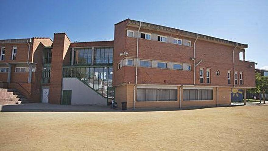 Edifici de l&#039;escola Monsenyor Gibert de Sant Fruitós de Bages