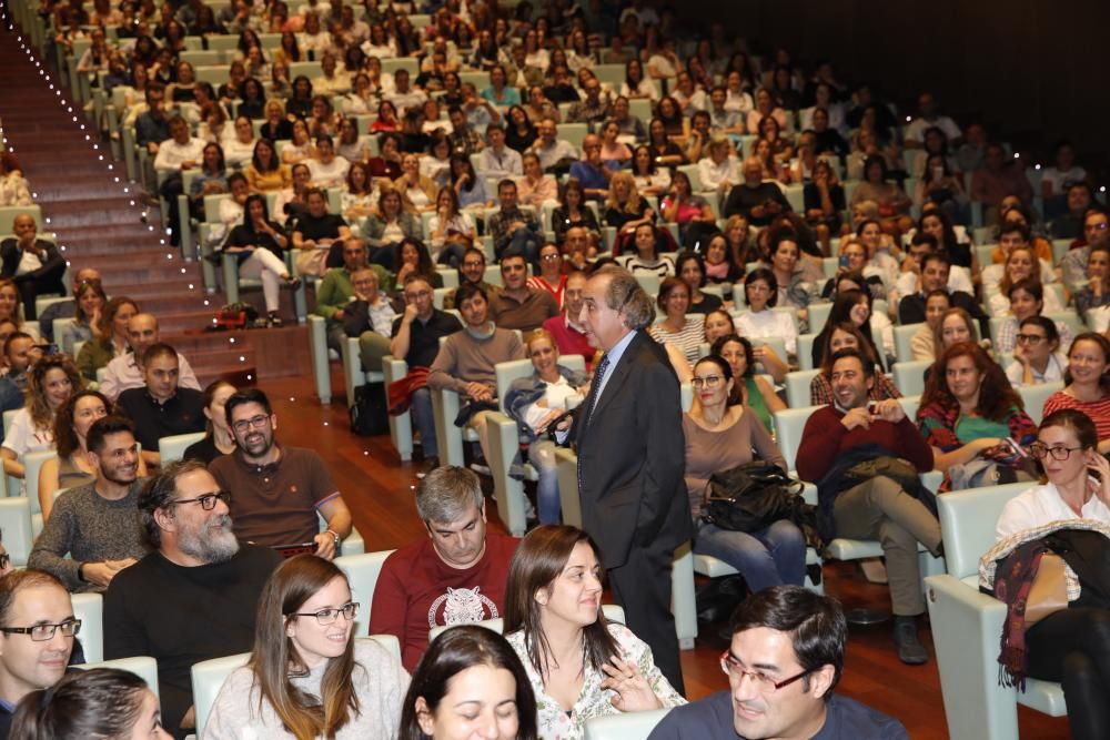 El II Foro de Educación de FARO impulsa arrancó este viernes // R. Grobas / Paula Fariña