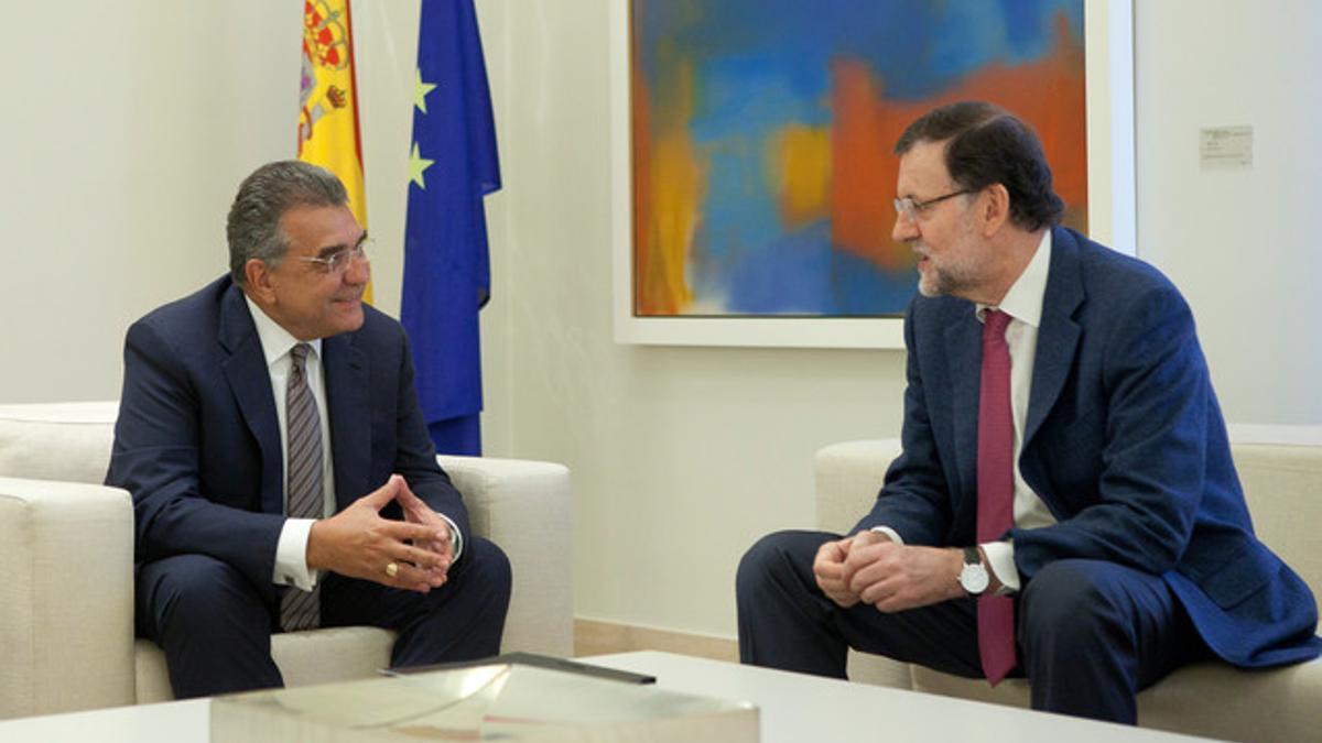Francisco Javier García Sanz (Volkswagen) y Mariano Rajoy en la Moncloa.