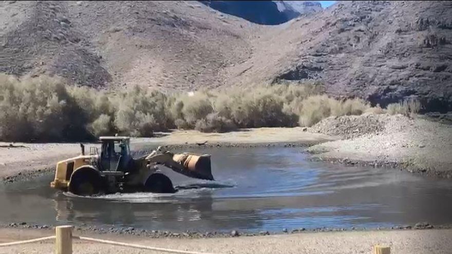 La Aldea de San Nicolás pone a punto El Charco para sus fiestas patronales