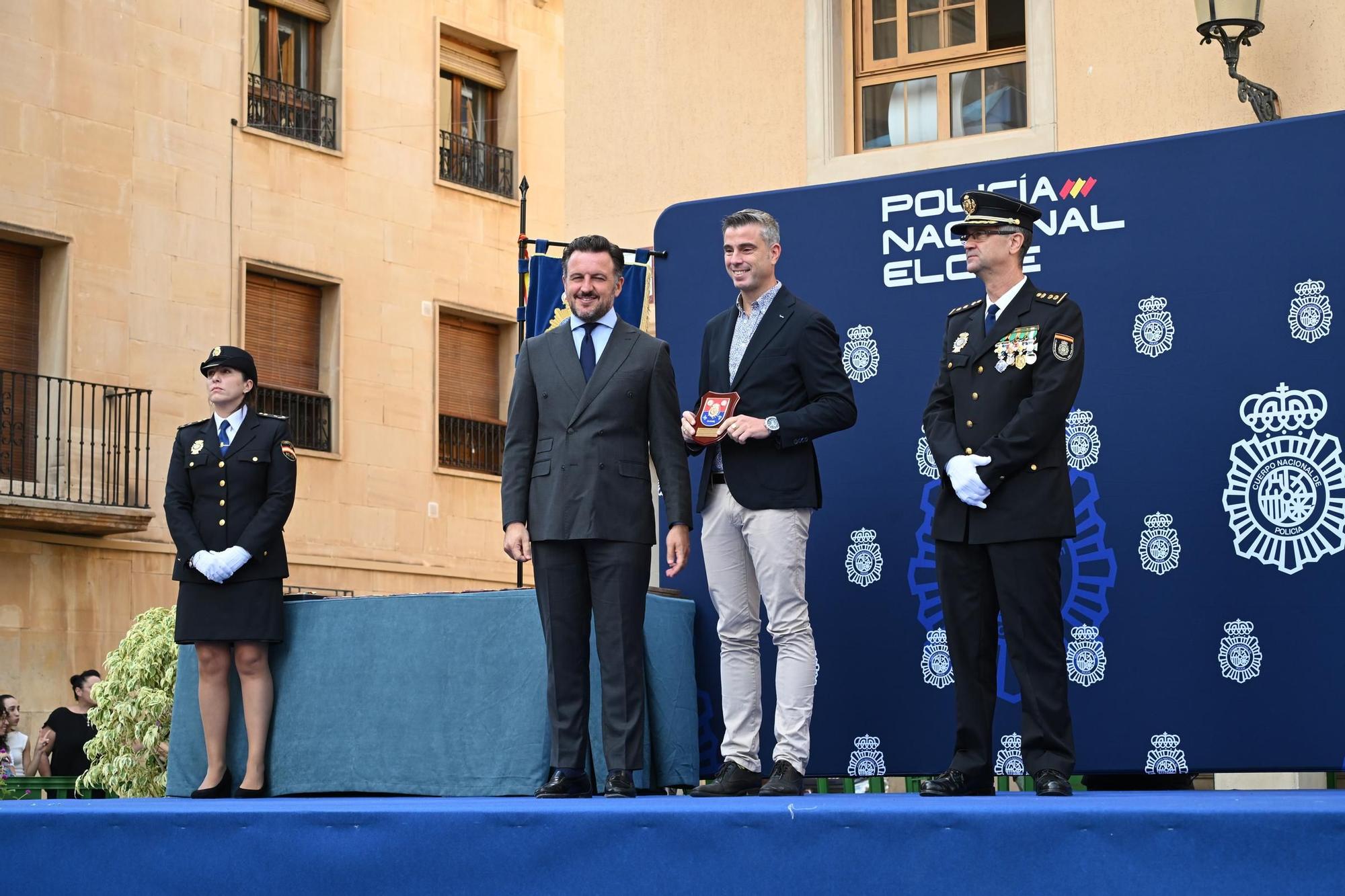 La Policía Nacional de Elche celebre el día de su patrón
