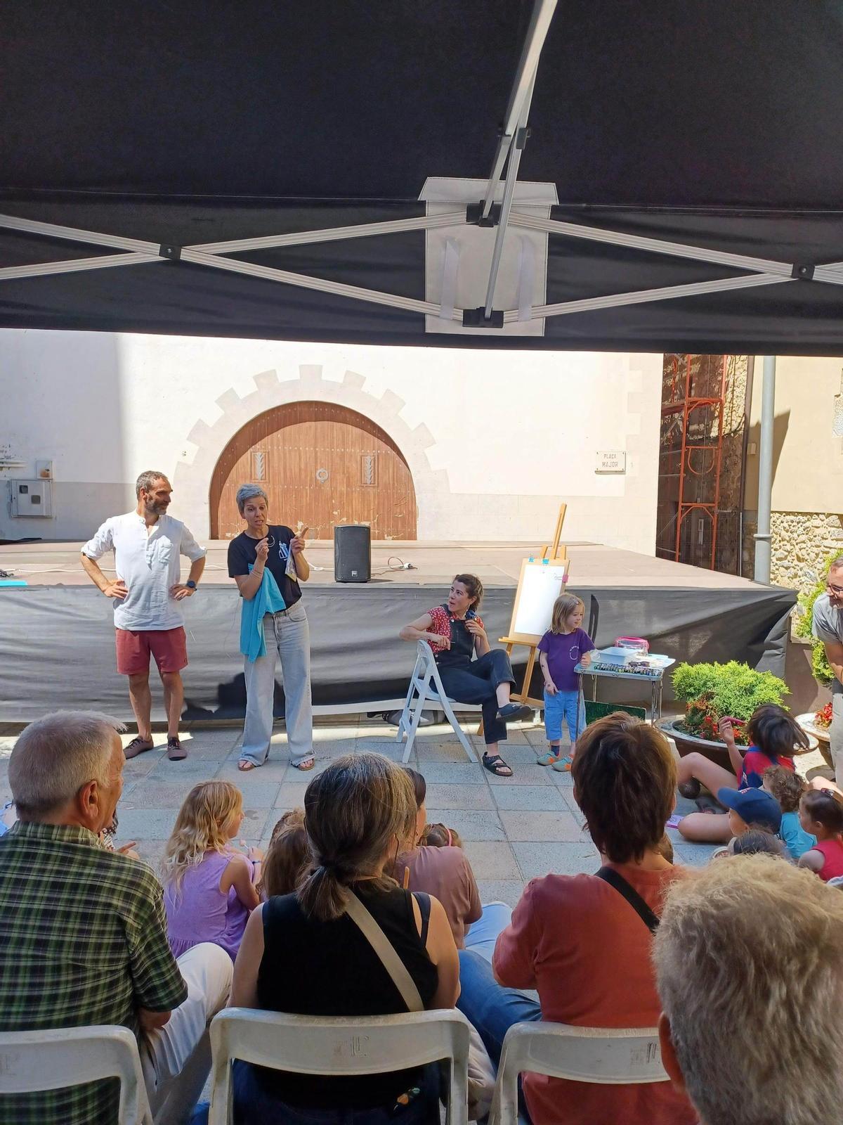 Presentació del conte infantil “El llac negre” dins la programació de la Festa del Roser