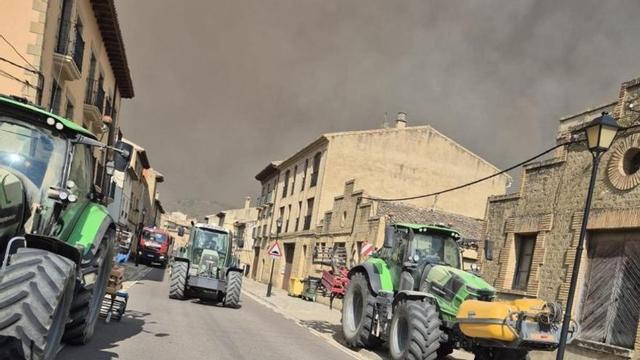 Los agricultores no dudaron en prestar ayuda.