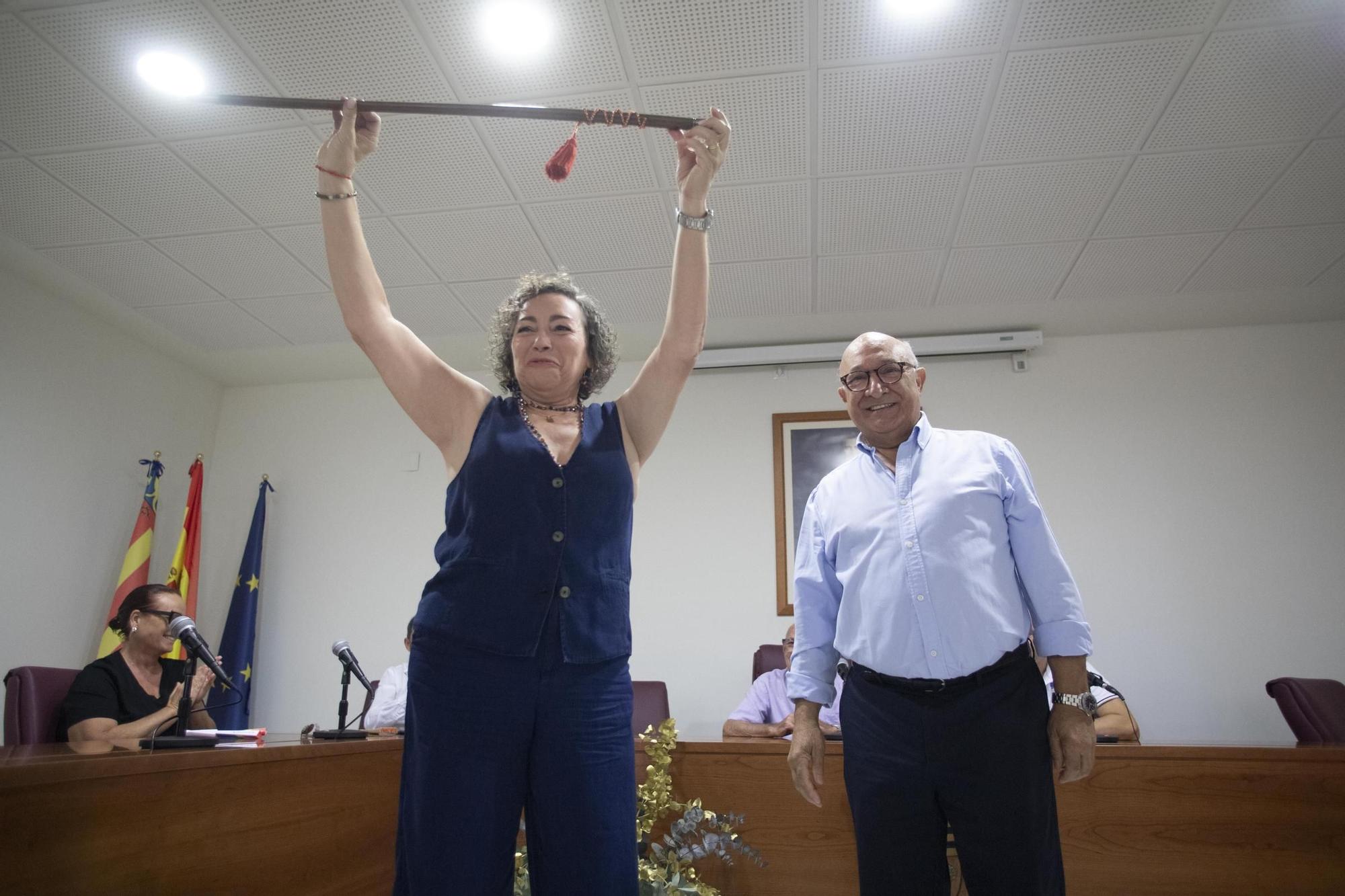 Todas las fotos de la toma de posesión de la nueva alcaldesa de Novetlé