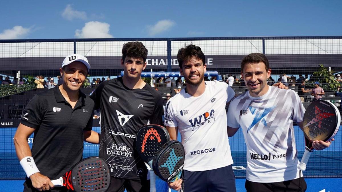 Javi Garrido, el tercero por la izquierda, antes de iniciar la final de Miami.