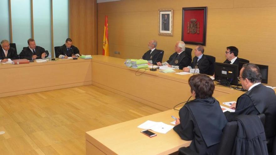 Vista de los recursos sobre la sentencia por el asesinato de la peregrina Denise Pikka Thiem en León por la Sala de lo Civil y Penal del Tribunal Superior de Justicia de Castilla y León (TSJCyL)