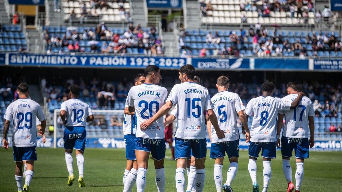 Celebración de los blanquiazules en el Heliodoro.