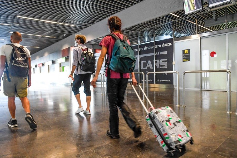 Pasajeros en el aeropuerto de Gran Canaria