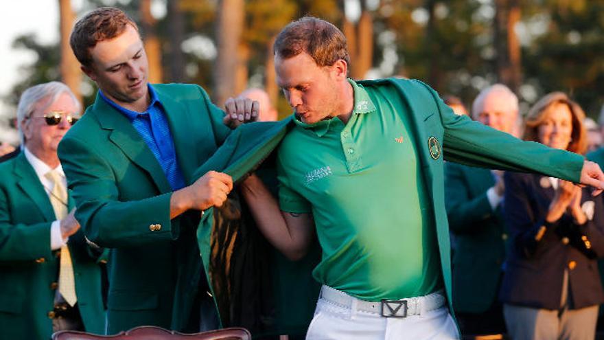 Spieth se hunde y Willett se doctora