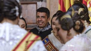 Mazón assumeix l’ideari de Vox per salvar els pressupostos i guanyar temps