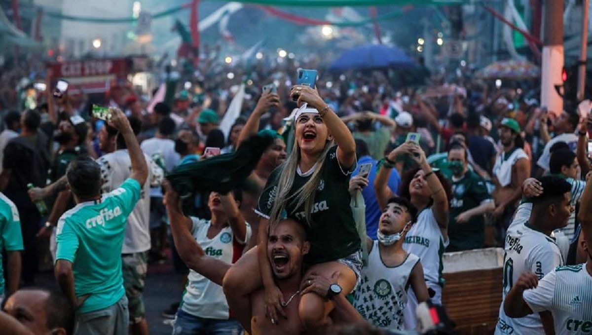 Aficionados del Palmeiras, en las calles de Sao Paulo.