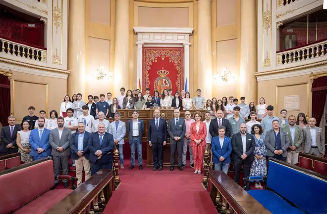 En imágenes: Así fue el histórico pleno en el Senado de un grupo de estudiantes del Noroccidente
