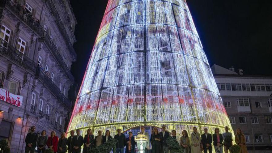 Vigo agasaja a Valencia con sus luces de navidad