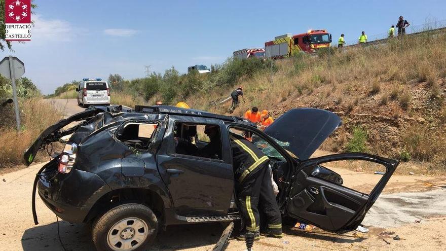Tres heridos al salirse con su vehículo en Benicarló