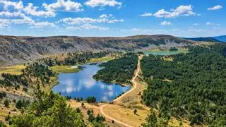 La Vía Verde de 54 kilómetros que cruza el desfiladero más bonito de España