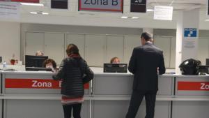 Atención a los ciudadanos en una oficina de la Agència Tributària de Catalunya.