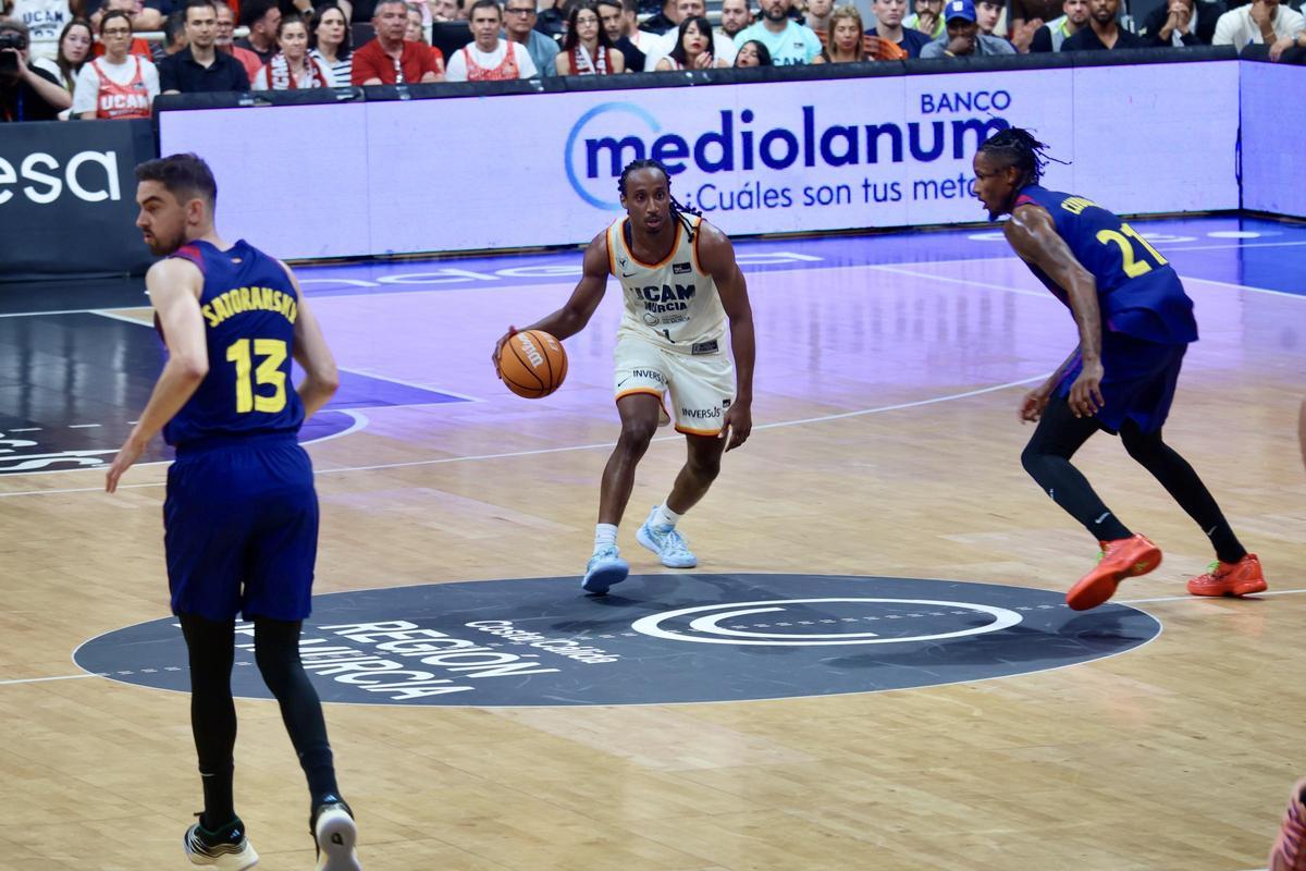 Las mejores imágenes del partido entre el UCAM y el Barcelona