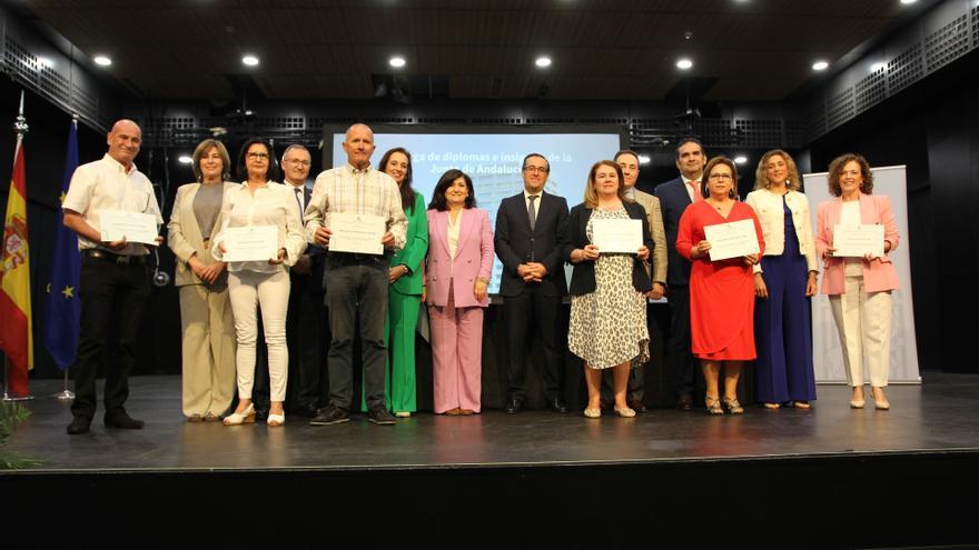 La Junta homenajea a más de 550 docentes jubilados de Málaga