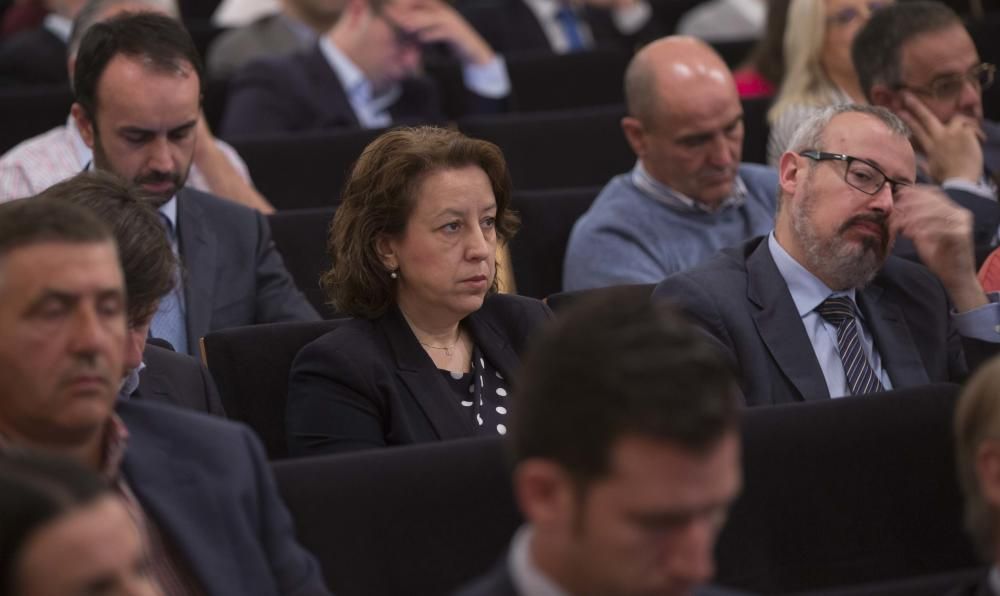 Conferencia de política ambiental de Elena Cebrián en el Club Mercantil