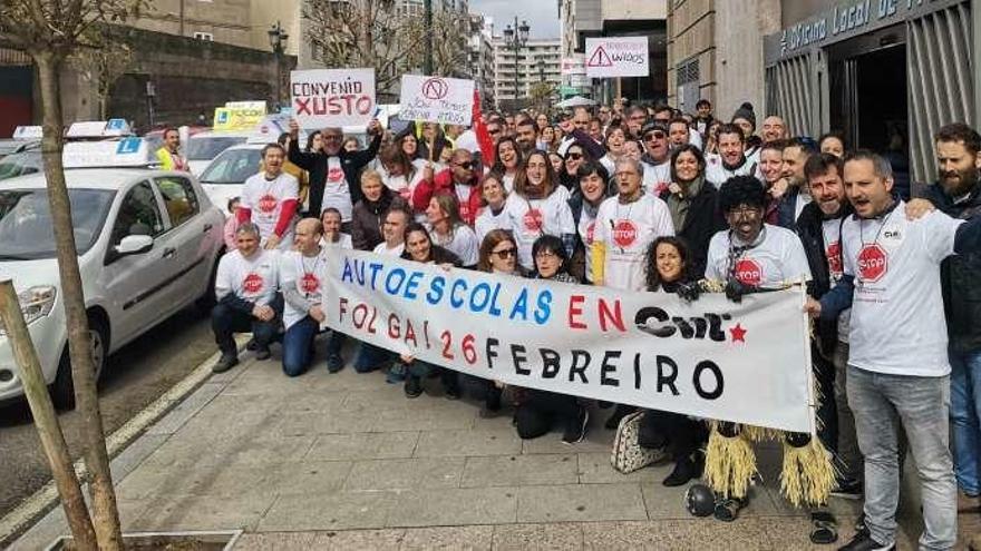 Protesta de los profesores de autoescuela. // FdV