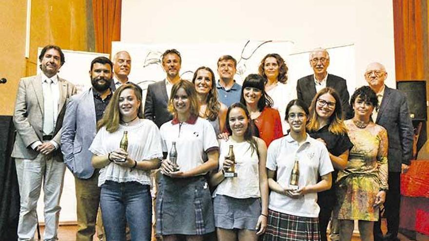 Coca-Cola premia a jóvenes talentos