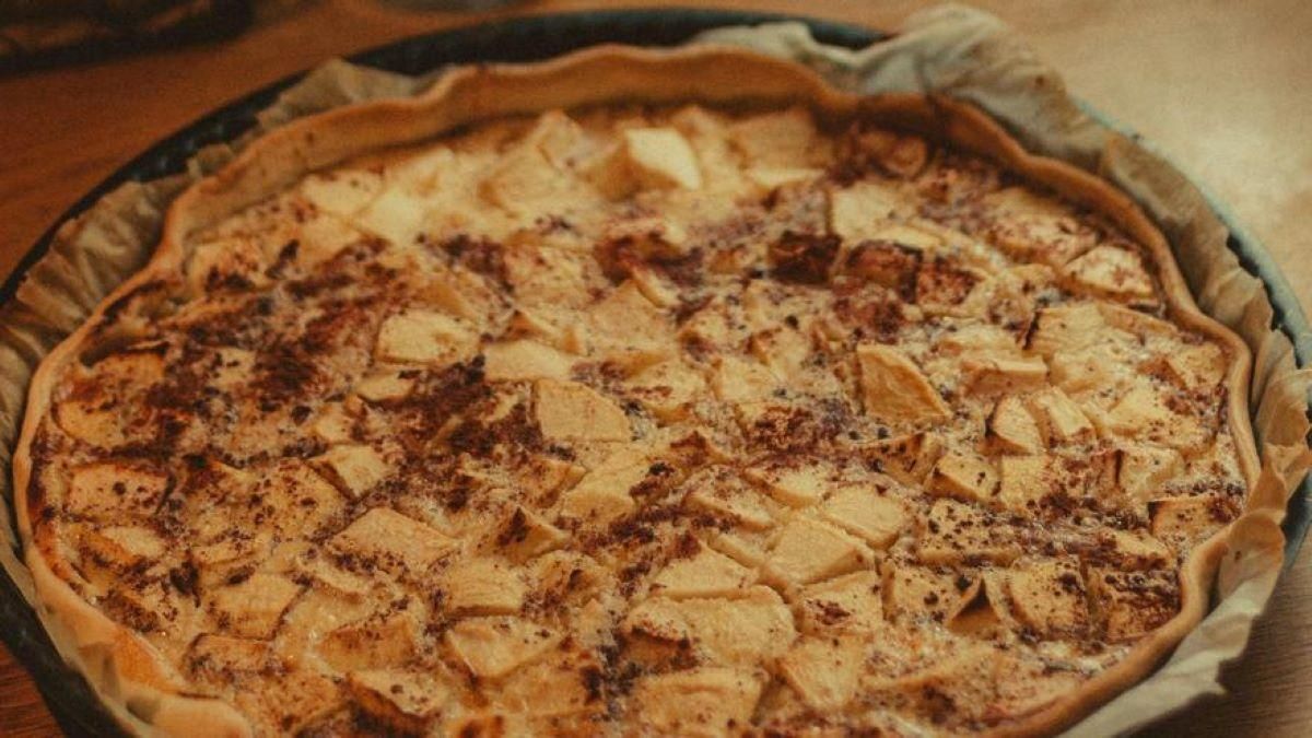 La tarta de manzanas invertida sin harina: fácil, económica y deliciosa