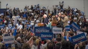 El candidato  Bernie Sanders  en Manchester, Nueva Hampshire.