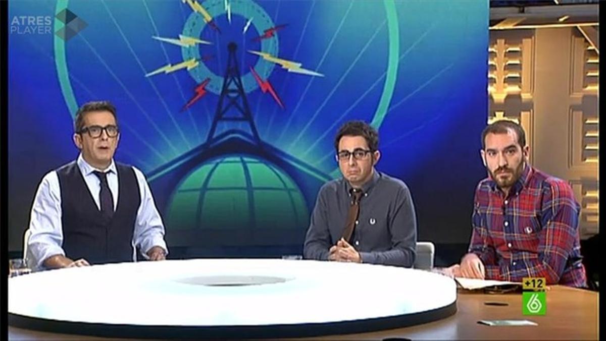 Buenafuente, Berto Romero i Jorge Ponce, a la taula rodona del programa. Buenafuente, Berto Romero i Jorge Ponce, a la taula rodona del programa.