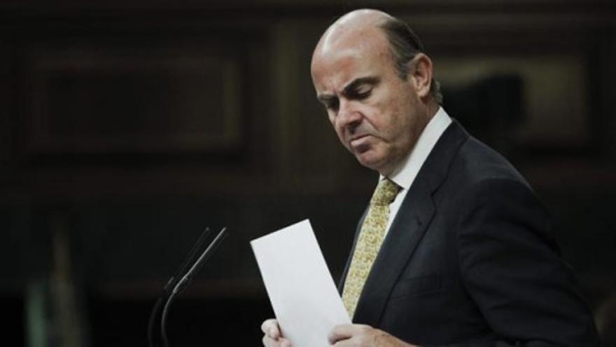 Guindos sobre la propuesta de cambio de horario: &quot;No lo vamos a dejar en el cajón&quot;