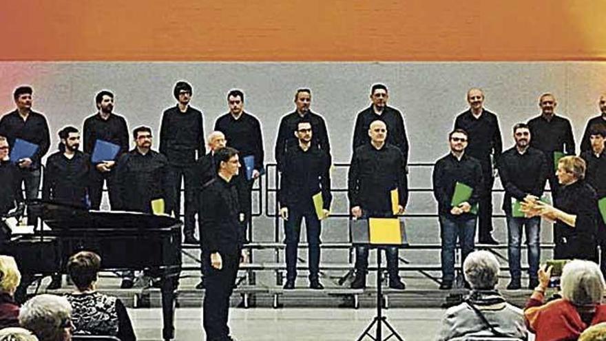 Los integrantes de la coral de voces masculinas, en Alemania.