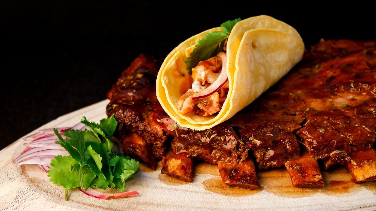 Las deliciosas costillas-taco de &quot;A toda mesa&quot;.