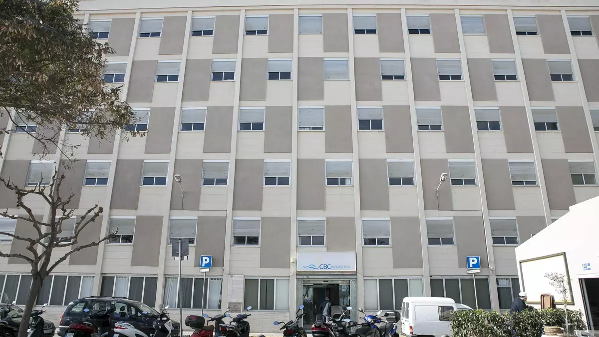 El CAP de la Barceloneta saldrá del Hospital del Mar en 2029 para ocupar una antigua clínica y tres casitas históricas