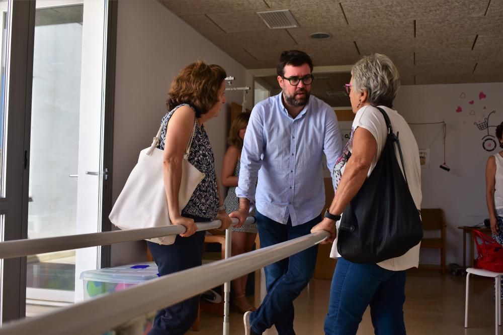 El alcalde Antoni Noguera visita la residencia de ancianos de Son Sardina