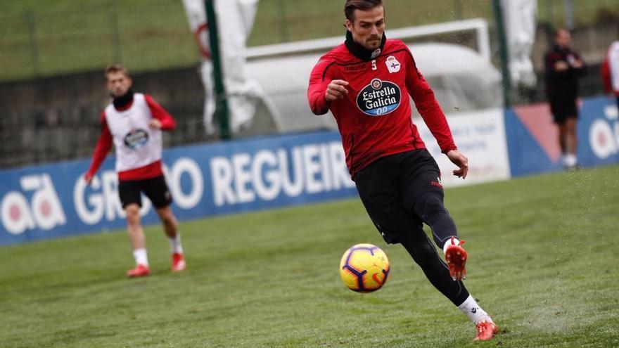 Christian Santos en un entrenamiento.