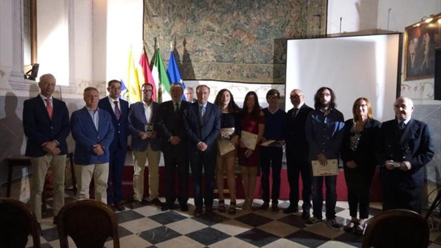 Portocarrero beca a 4 alumnos de Bachillerato