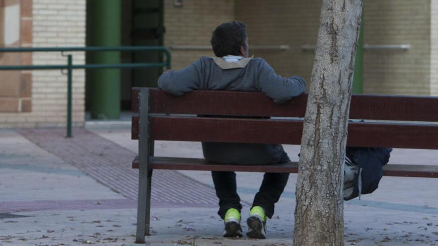 Imagen del joven que vive a las puertas del geriátrico