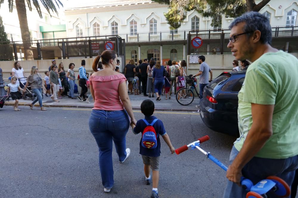 Primer día de clase en el colegio Cervantes de València.