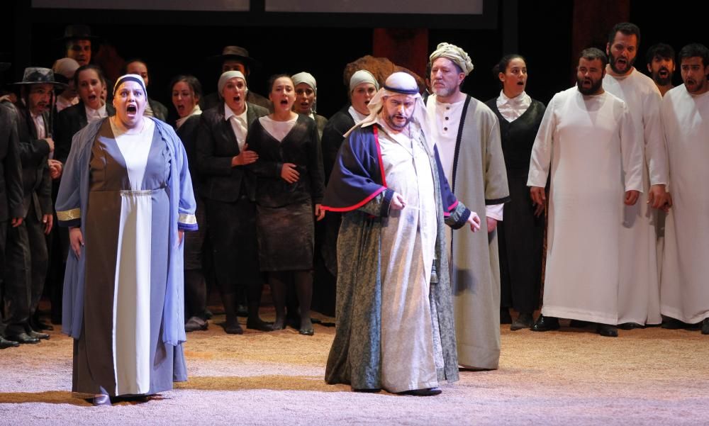 Amigos de la Ópera alzó el telón de su temporada con un lleno en el Teatro Afundación
