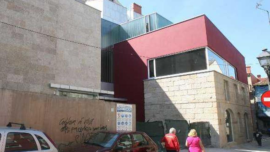 El edificio del Centro Galego de Fotografía, en el Casco Vello.  // J. de Arcos