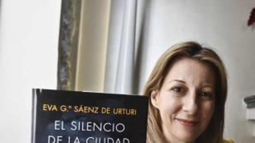 La novela negra de Eva García Sáenz protagoniza las Catas Literarias  de Maestral