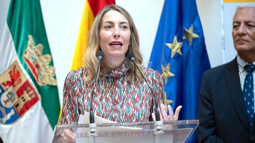 María Guardiola: &quot;Extremadura siempre respetará la Carta Magna para el fortalecimiento de la unidad&quot;