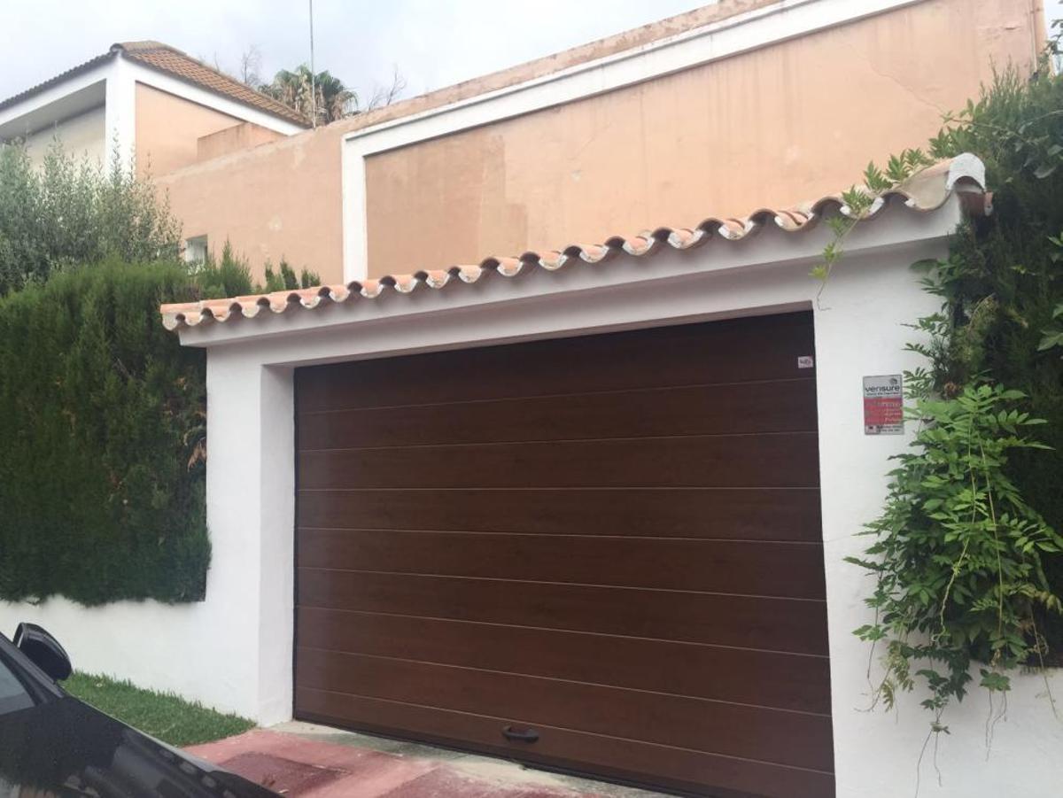 Imagen del garaje construido sin licencia municipal.