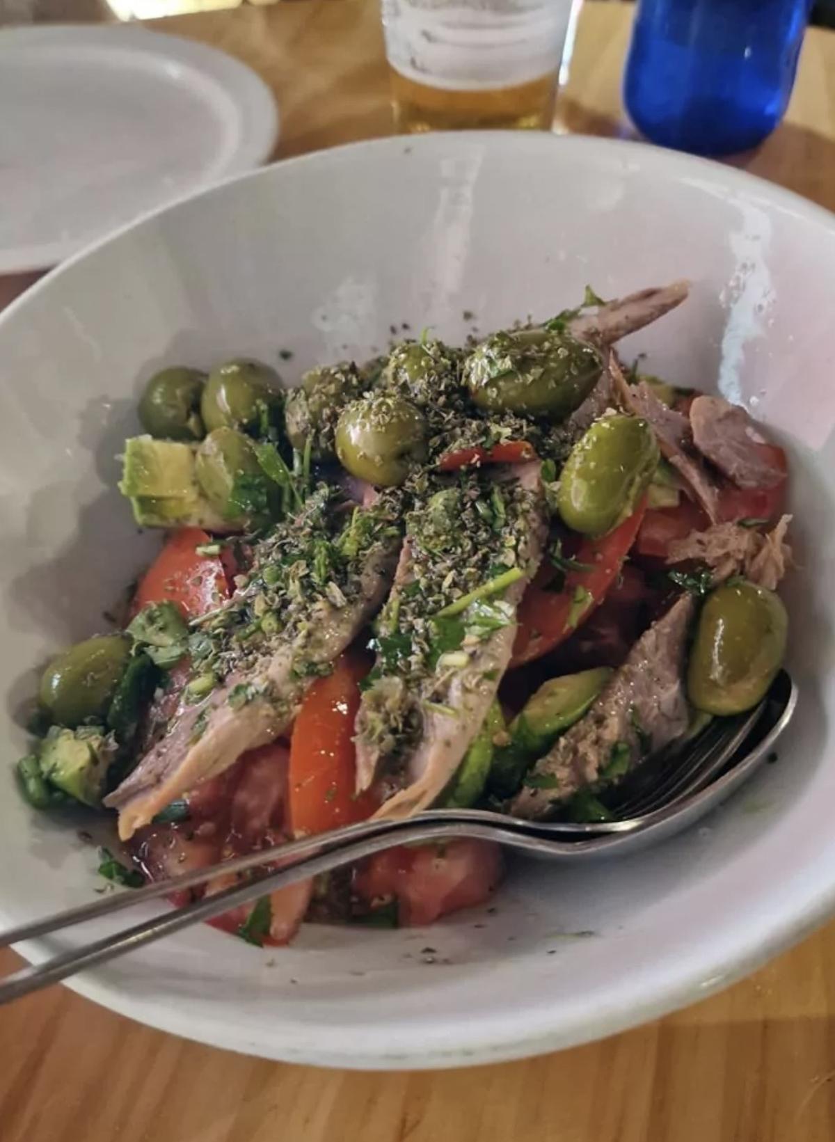 La icónica ensalada.