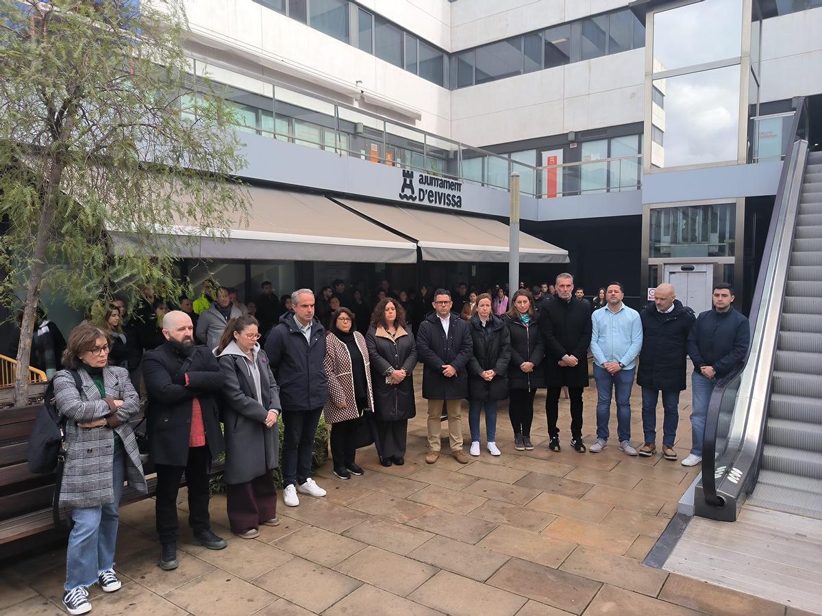 Minuto silencio en las instalaciones municipales del Cetis