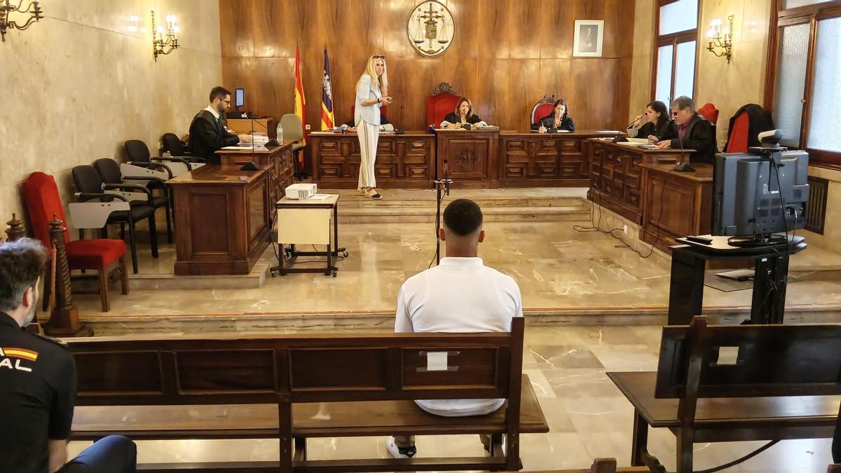 El acusado, hoy durante el juicio en la Audiencia de Palma.