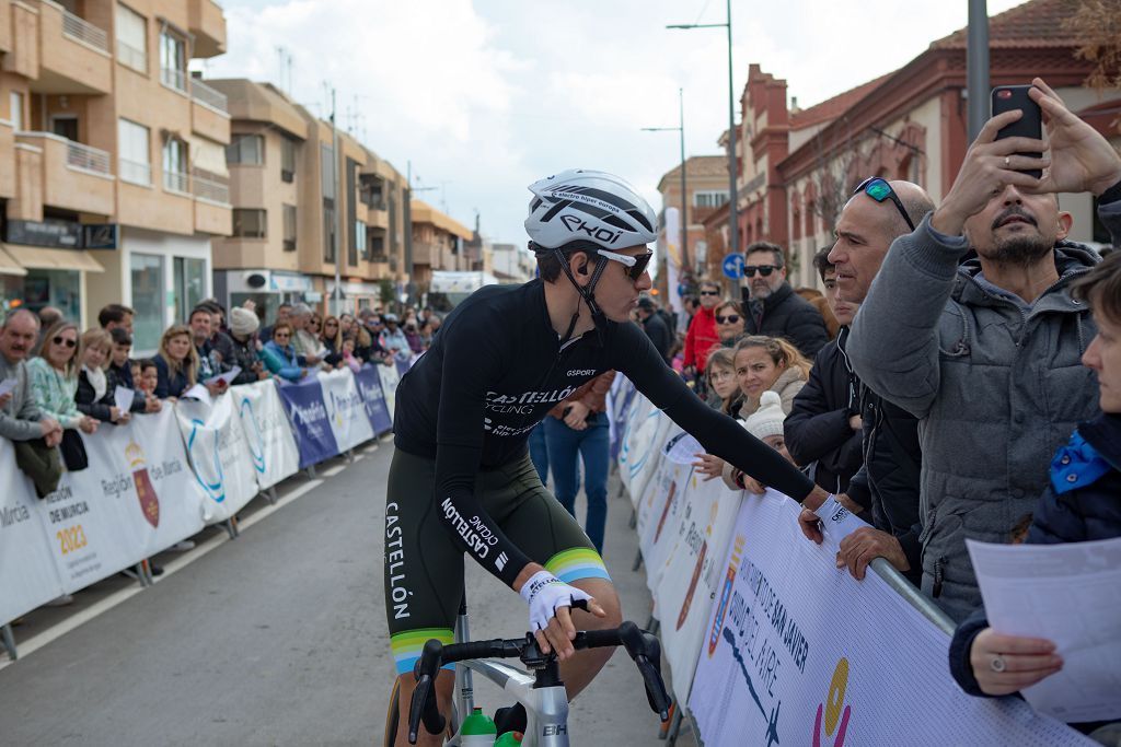 Salida de la Vuelta Ciclista a la Región de Murcia en San Javier