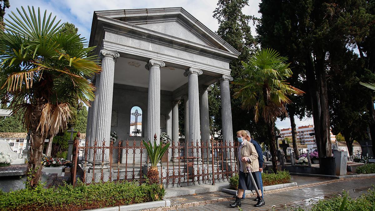 Día de Todos los Santos en los cementerios cordobeses