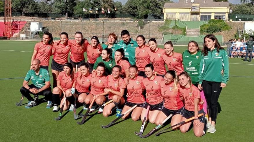 El Giner de los Ríos logra la permanencia en la DHB Femenina de hockey hierba