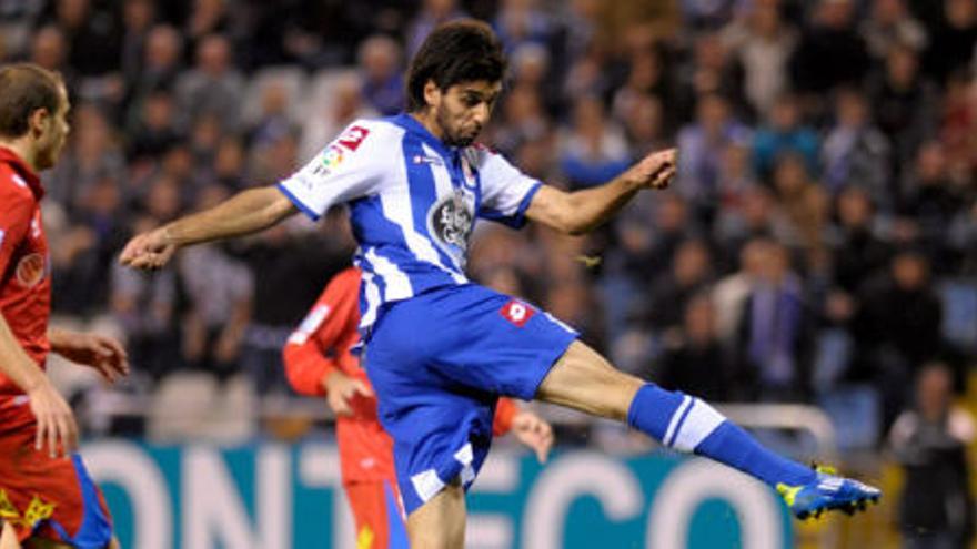 Lassad, durante el encuentro ante el Numancia. / Fran Martínez